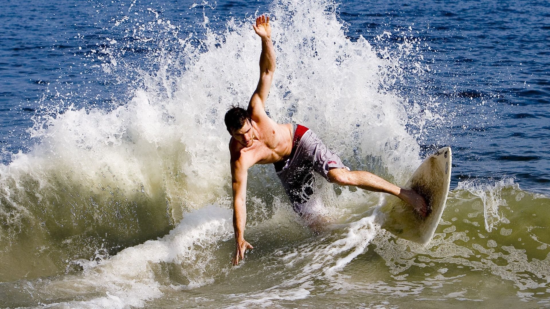 华体会体育-体育新闻中心上线体育内容智能审核系统，最新的体育新闻报道在哪看